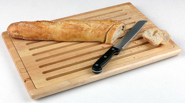 Brotschneidebrett RUBBERWOOD, 47,5 x 32 cm, H: 2 cm, Holz, auf 4 Antirutschfüßen stehend