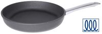 Bratpfanne mittelhoch, induktionsgeeignet, Antihaft, D: 32 cm, H: 5 cm Bratpfanne mittelhoch, induktionsgeeignet, Antihaft, D: 32 cm, H: 5 cm