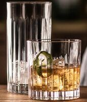 Vorschau: Whisky : Straight 36,4 cl Nr. 60, Inhalt: 364 ml, D: 86 mm, H: 92 mm Vorschau: Whisky : Straight 36,4 cl Nr. 60, Inhalt: 364 ml, D: 86 mm, H: 92 mm
