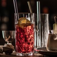 Vorschau: Whisky : Show 33,4 cl Nr. 60, Inhalt: 334 ml, D: 80 mm, H: 94 mm Vorschau: Whisky : Show 33,4 cl Nr. 60, Inhalt: 334 ml, D: 80 mm, H: 94 mm