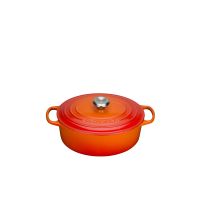 Le Creuset, Gusseisen - Bräter oval Signature, 29 cm/ 4,7 ltr., Fb. Ofenrot Le Creuset, Gusseisen - Bräter oval Signature, 29 cm/ 4,7 ltr., Fb. Ofenrot