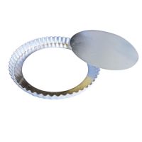 Kuchen-, Quicheform, Alu, silber, gewellt, Do: 320 mm, Du: 300 mm, H: 25 mm Kuchen-, Quicheform, Alu, silber, gewellt, Do: 320 mm, Du: 300 mm, H: 25 mm