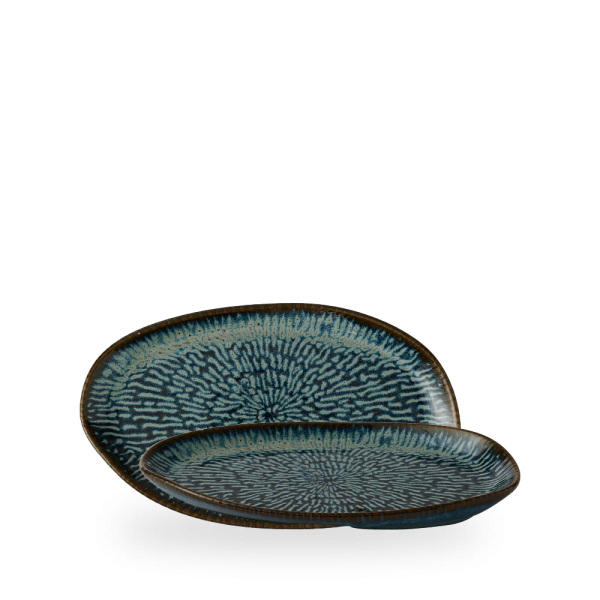 Churchill, Envisage Cascade : Sapphire Blue - Teller länglich organisch, 26 x 15 cm
